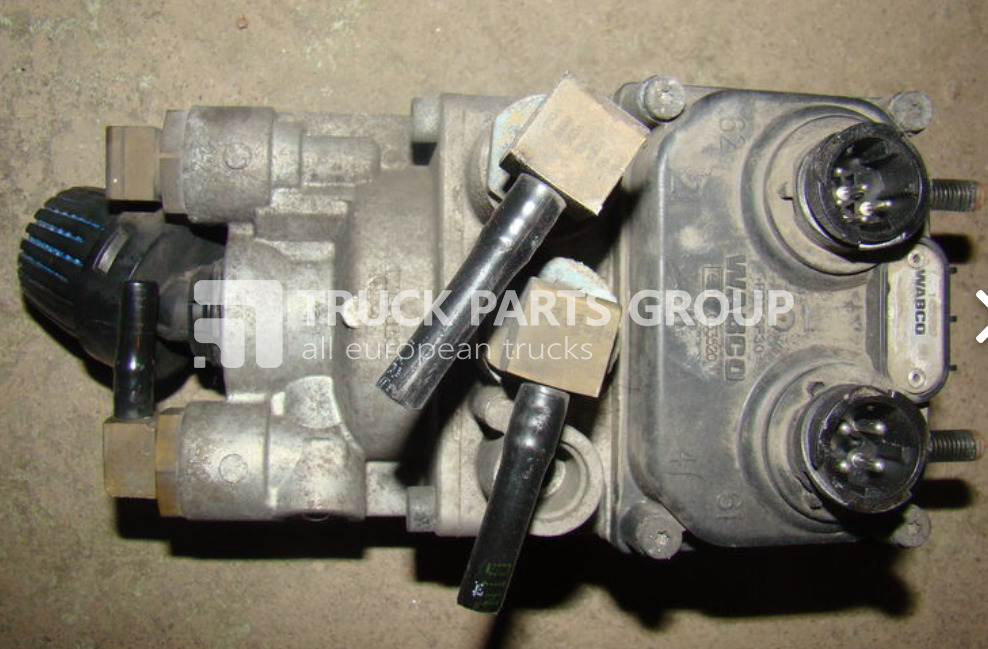DAF 105XF EURO 5, 1455027, foot brake valve 1455027, 1455027, 193512 crane - Спирачен клапан за Камион: снимка 2 DAF 105XF EURO 5, 1455027, foot brake valve 1455027, 1455027, 193512 crane - Спирачен клапан за Камион: снимка 2