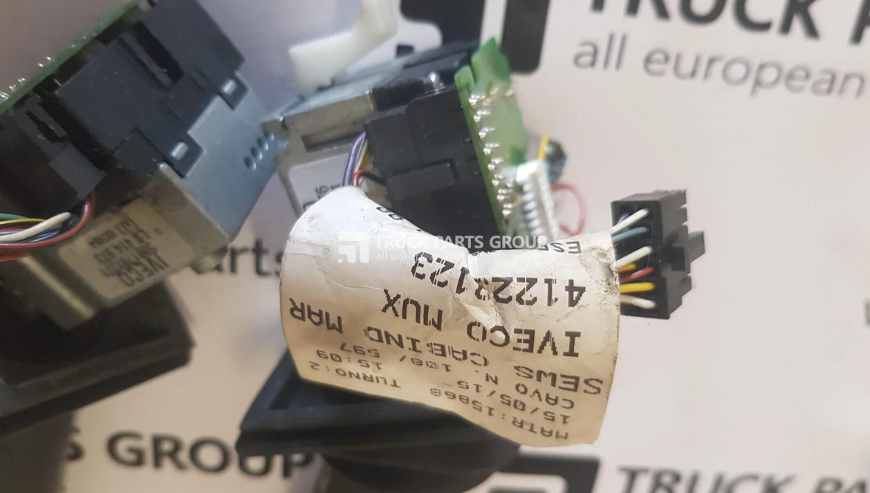IVECO IVECO STRALIS EURO6 understeering switch control units 41223123, 5801781371, 5801781376, 5802518451. - Превключвател на кормилната колона за Камион: снимка 5 IVECO IVECO STRALIS EURO6 understeering switch control units 41223123, 5801781371, 5801781376, 5802518451. - Превключвател на кормилната колона за Камион: снимка 5
