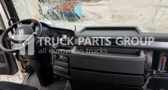 MAN TGX EURO6, EURO 6 emission dashboard, panel right side drive, se control unit - Табло за Камион: снимка 1 MAN TGX EURO6, EURO 6 emission dashboard, panel right side drive, se control unit - Табло за Камион: снимка 1