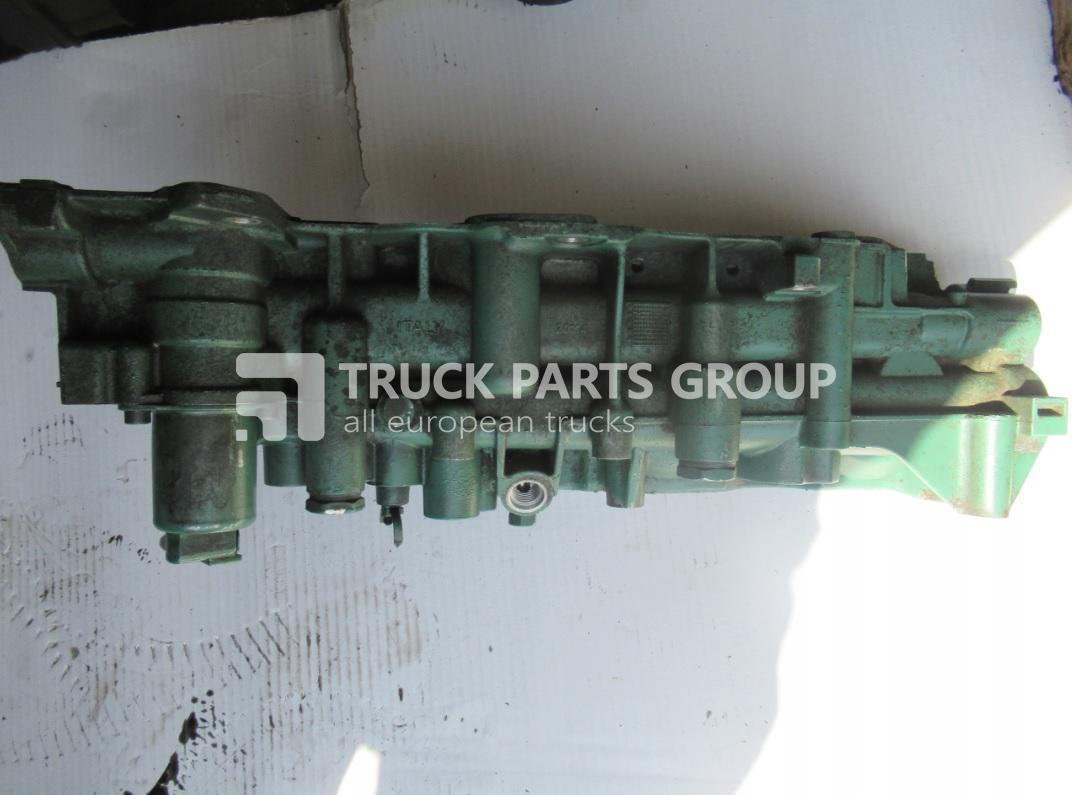 VOLVO FH4 EURO6, EURO 6 emission oil filter housing, 22093239, control valve 21985798, 21485928, 22093161, 22093203, 22093220, 22102383 - Маслен филтър за Камион: снимка 1 VOLVO FH4 EURO6, EURO 6 emission oil filter housing, 22093239, control valve 21985798, 21485928, 22093161, 22093203, 22093220, 22102383 - Маслен филтър за Камион: снимка 1