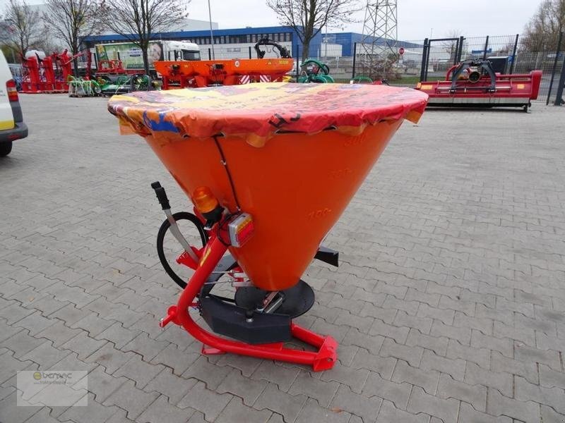 Dexwal 400L Salzstreuer Düngerstreuer Streuer hydraulischer Antrieb - Машина за разпръскване на сол/ Пясък: снимка 1 Dexwal 400L Salzstreuer Düngerstreuer Streuer hydraulischer Antrieb - Машина за разпръскване на сол/ Пясък: снимка 1