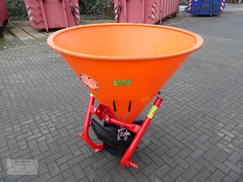 Dexwal Salzstreuer Düngerstreuer Streuer Trichterstreuer 400 Liter - Машина за разпръскване на сол/ Пясък: снимка 3 Dexwal Salzstreuer Düngerstreuer Streuer Trichterstreuer 400 Liter - Машина за разпръскване на сол/ Пясък: снимка 3