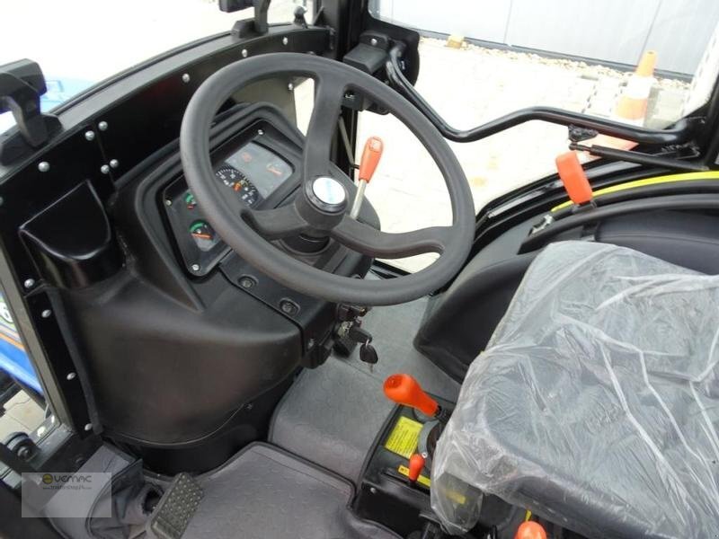 Нови Малък трактор Solis Solis 26 26PS Kabine Traktor Schlepper Allrad Industrie NEU: снимка 10 Нови Малък трактор Solis Solis 26 26PS Kabine Traktor Schlepper Allrad Industrie NEU: снимка 10