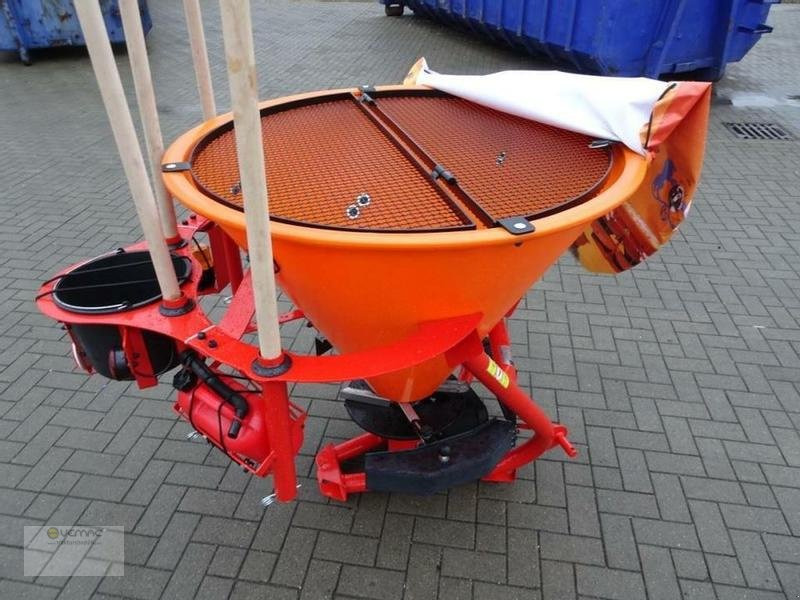 Vemac Dexwal Salzstreuer Trichterstreuer, Streuer, 200L Kommunal NEU - Машина за разпръскване на сол/ Пясък за Комунална/ Специална техника: снимка 4 Vemac Dexwal Salzstreuer Trichterstreuer, Streuer, 200L Kommunal NEU - Машина за разпръскване на сол/ Пясък за Комунална/ Специална техника: снимка 4
