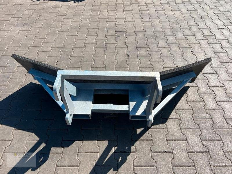 Vemac Gummischieber 200 Schäffer Futterschieber, Gülleschieber, Schneeschild - Гребло за Селскостопанска техника: снимка 3 Vemac Gummischieber 200 Schäffer Futterschieber, Gülleschieber, Schneeschild - Гребло за Селскостопанска техника: снимка 3