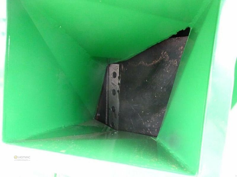 Vemac Holzhäcksler Agrifarm WOD11H Holzschredder Häcksler Hydraulik, bis 13cm Holzeinzug - Дробилка за дървесина: снимка 1 Vemac Holzhäcksler Agrifarm WOD11H Holzschredder Häcksler Hydraulik, bis 13cm Holzeinzug - Дробилка за дървесина: снимка 1