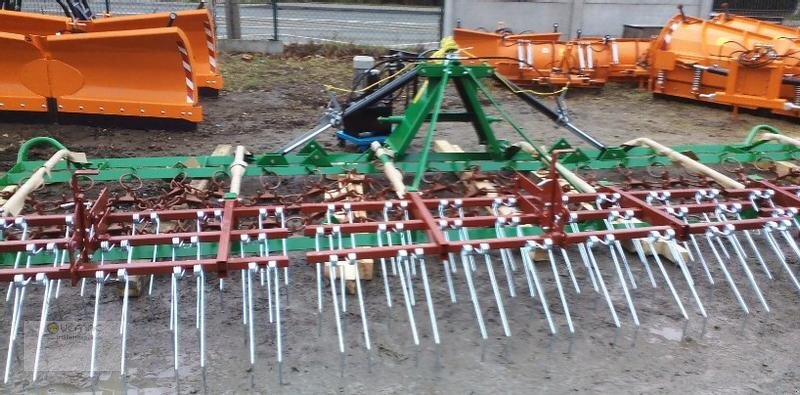 Vemac Wiesenschleppe Wiesenstriegel Striegel 6m hydraulisch NEU - Ливадна брана: снимка 2 Vemac Wiesenschleppe Wiesenstriegel Striegel 6m hydraulisch NEU - Ливадна брана: снимка 2