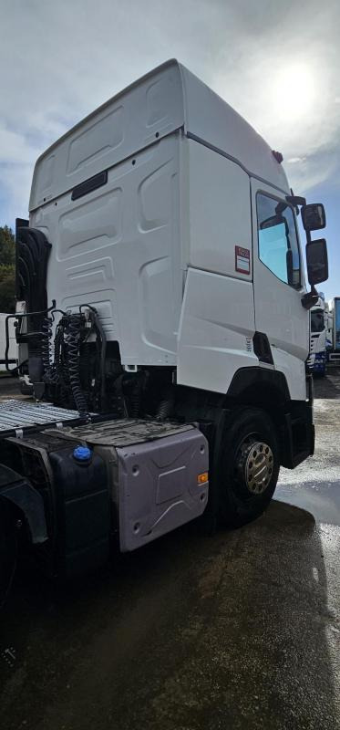 Влекач Renault T460: снимка 10