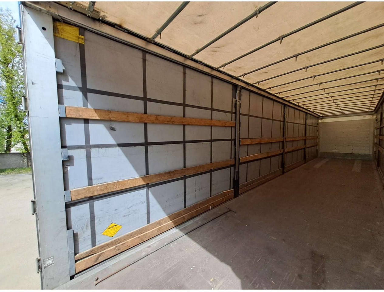 2018/2019 Schmitz Cargobull SCS24/L - Брезентово полуремарке: снимка 4 2018/2019 Schmitz Cargobull SCS24/L - Брезентово полуремарке: снимка 4
