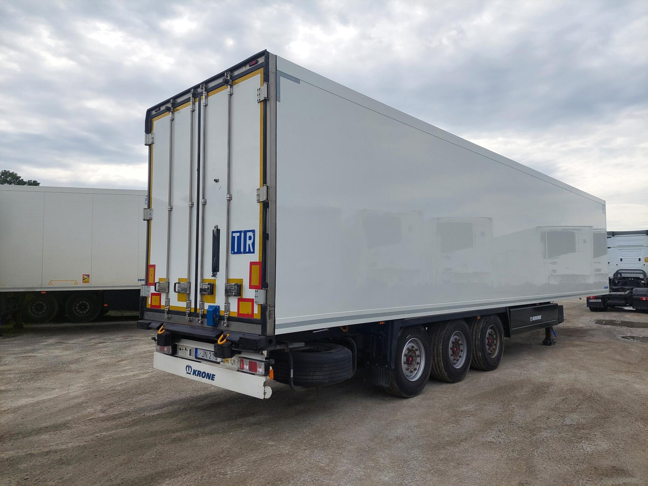 2018 Krone SDR Double Deck Cool Liner FP60 ThermoKing SLXi 300 Lifting Axle - Рефрижератор полуремарке: снимка 4 2018 Krone SDR Double Deck Cool Liner FP60 ThermoKing SLXi 300 Lifting Axle - Рефрижератор полуремарке: снимка 4
