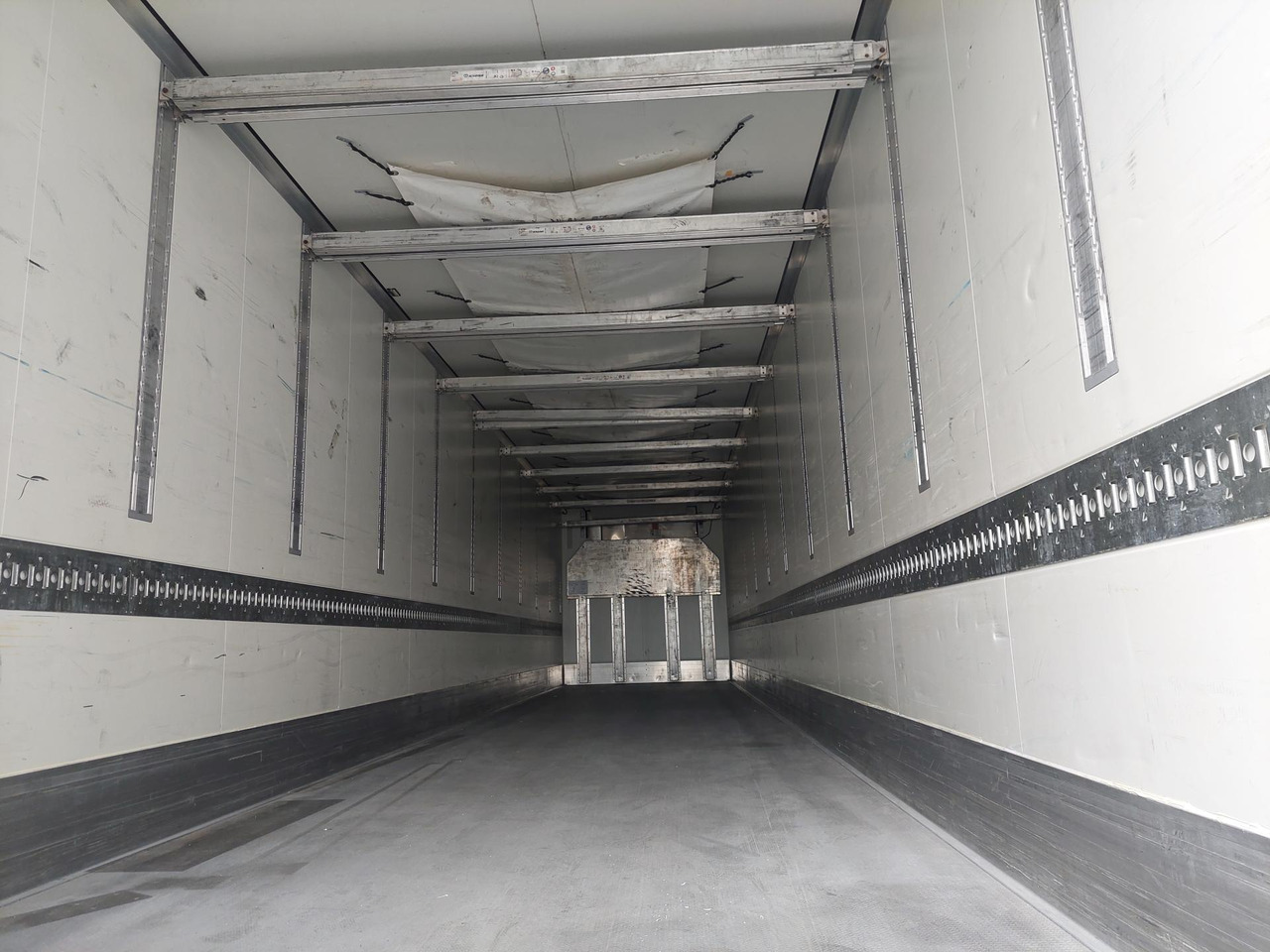 2018 Krone SDR Double Deck Cool Liner FP60 ThermoKing SLXi 300 Lifting Axle - Рефрижератор полуремарке: снимка 2 2018 Krone SDR Double Deck Cool Liner FP60 ThermoKing SLXi 300 Lifting Axle - Рефрижератор полуремарке: снимка 2