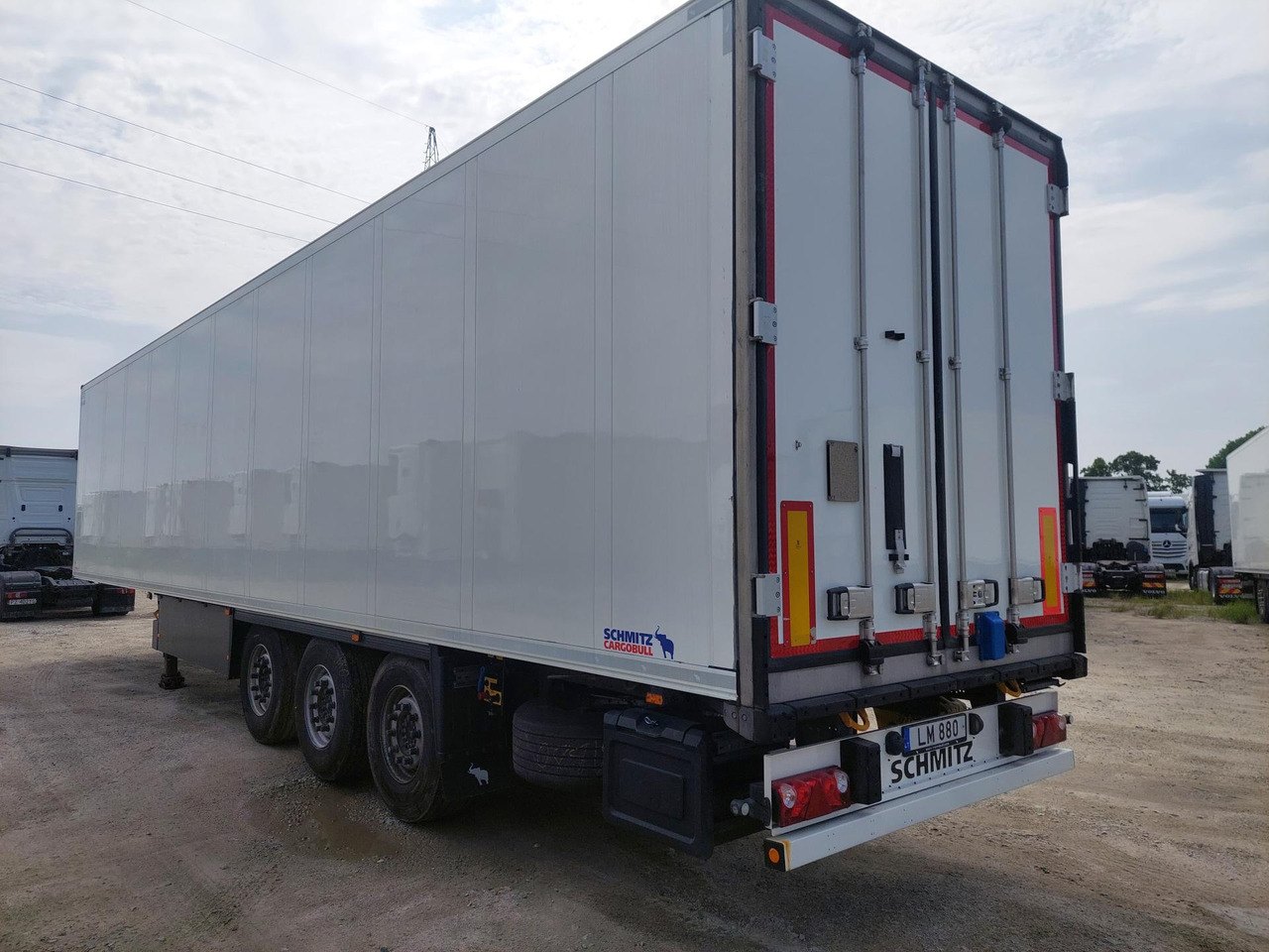 2018 Schmitz Cargobull SKO Double Deck FP 45 ThermoKing SLXi 300 Lifting Axle - Рефрижератор полуремарке: снимка 4 2018 Schmitz Cargobull SKO Double Deck FP 45 ThermoKing SLXi 300 Lifting Axle - Рефрижератор полуремарке: снимка 4