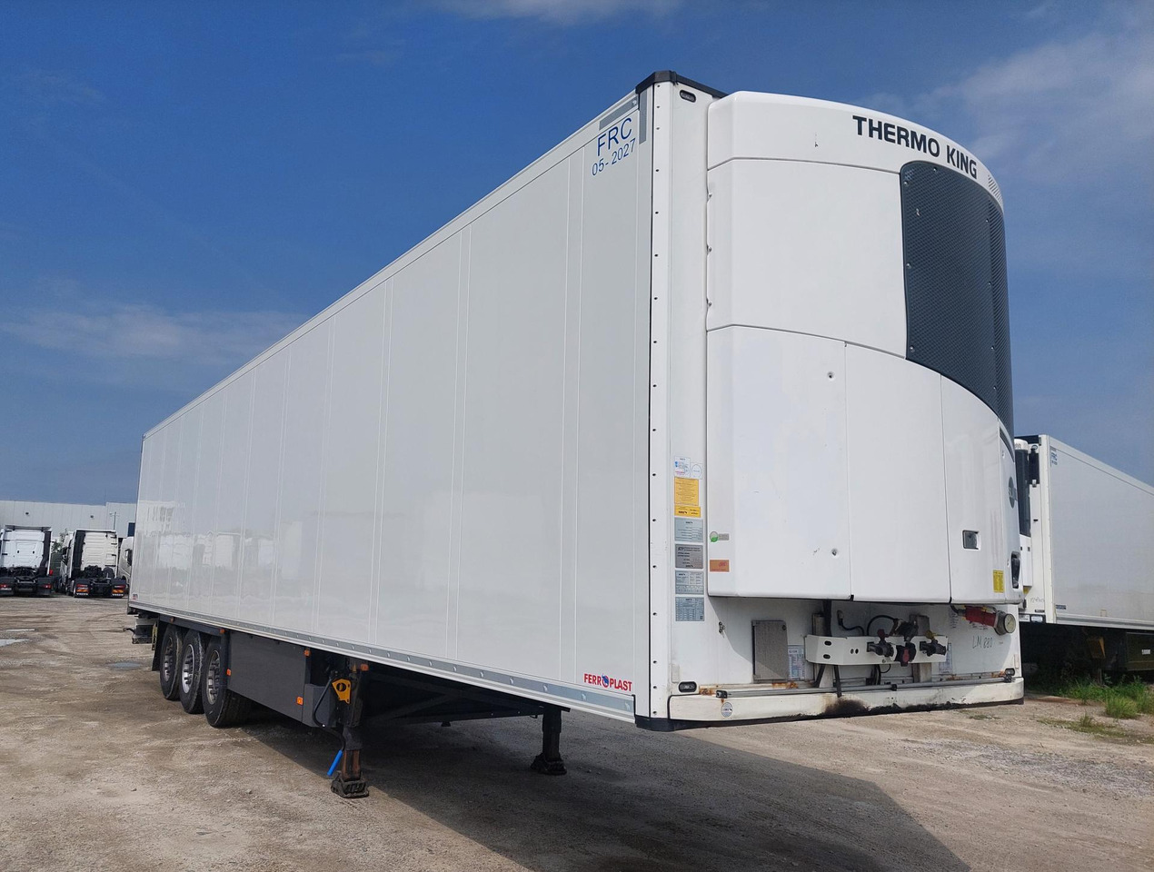 2018 Schmitz Cargobull SKO Double Deck FP 45 ThermoKing SLXi 300 Lifting Axle - Рефрижератор полуремарке: снимка 2 2018 Schmitz Cargobull SKO Double Deck FP 45 ThermoKing SLXi 300 Lifting Axle - Рефрижератор полуремарке: снимка 2