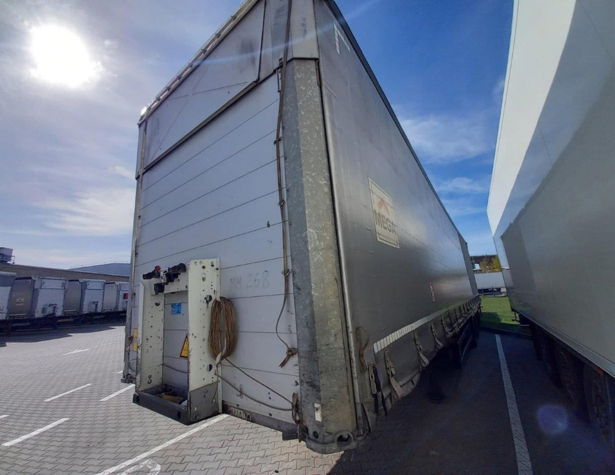 2019 Schmitz Cargobull SCS24/L Varios - Брезентово полуремарке: снимка 4 2019 Schmitz Cargobull SCS24/L Varios - Брезентово полуремарке: снимка 4