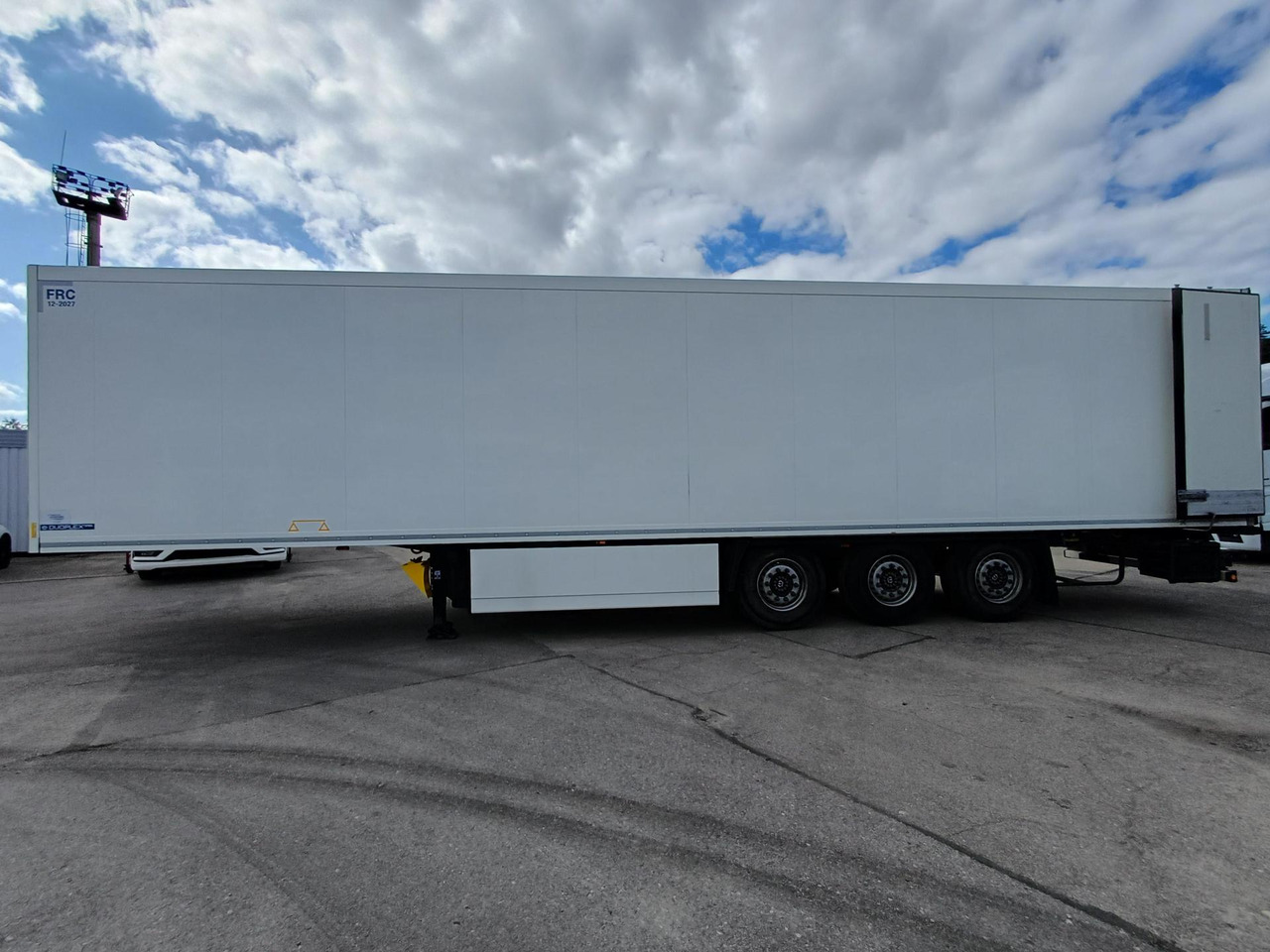 2022 Krone SDR Cool Liner FP 60 ThermoKing SLXi 300 - Рефрижератор полуремарке: снимка 4 2022 Krone SDR Cool Liner FP 60 ThermoKing SLXi 300 - Рефрижератор полуремарке: снимка 4