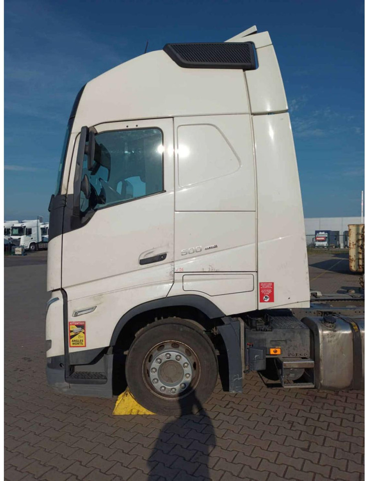2023 Volvo FH 500 Globetrotter XL Varios - Влекач: снимка 2 2023 Volvo FH 500 Globetrotter XL Varios - Влекач: снимка 2