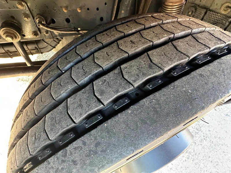 Iveco EuroCargo 80 -160L / EURO 6 / WINCH / ALU RAMPS - Автовоз камион: снимка 5 Iveco EuroCargo 80 -160L / EURO 6 / WINCH / ALU RAMPS - Автовоз камион: снимка 5