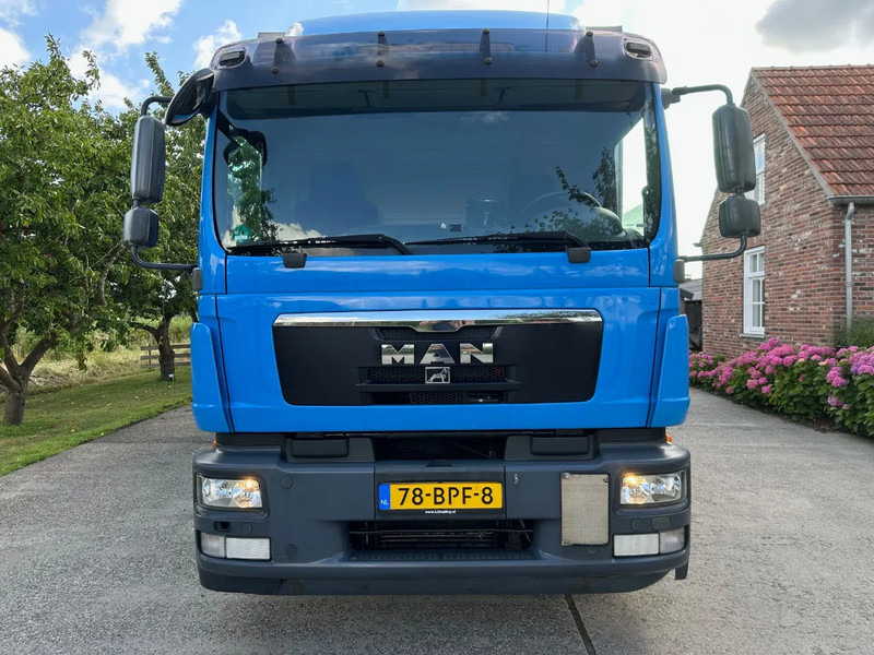 MAN TGM 12.250 / NL TRUCK / EURO 5 / SLIDING ROOF / BOX + TAILLIFT / FULL AIR / NAVI - Камион фургон: снимка 2 MAN TGM 12.250 / NL TRUCK / EURO 5 / SLIDING ROOF / BOX + TAILLIFT / FULL AIR / NAVI - Камион фургон: снимка 2