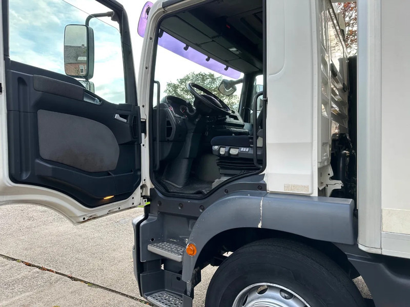 MAN TGM 18.280 / NL TRUCK / EURO 4 / CLIMA / DOORS+LIFT+SIDE DOOR / CARRIER FRIGO (print broken!) - Рефрижератор камион: снимка 4 MAN TGM 18.280 / NL TRUCK / EURO 4 / CLIMA / DOORS+LIFT+SIDE DOOR / CARRIER FRIGO (print broken!) - Рефрижератор камион: снимка 4
