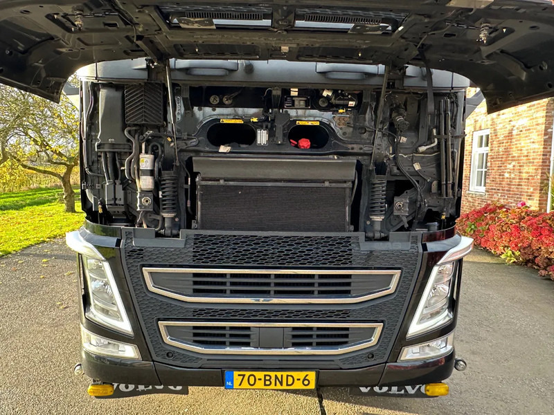 Volvo FH 500 / GLOBETROTTER / NL TRUCK / ALCOA / 2 TANK / TOP!! - Влекач: снимка 3 Volvo FH 500 / GLOBETROTTER / NL TRUCK / ALCOA / 2 TANK / TOP!! - Влекач: снимка 3