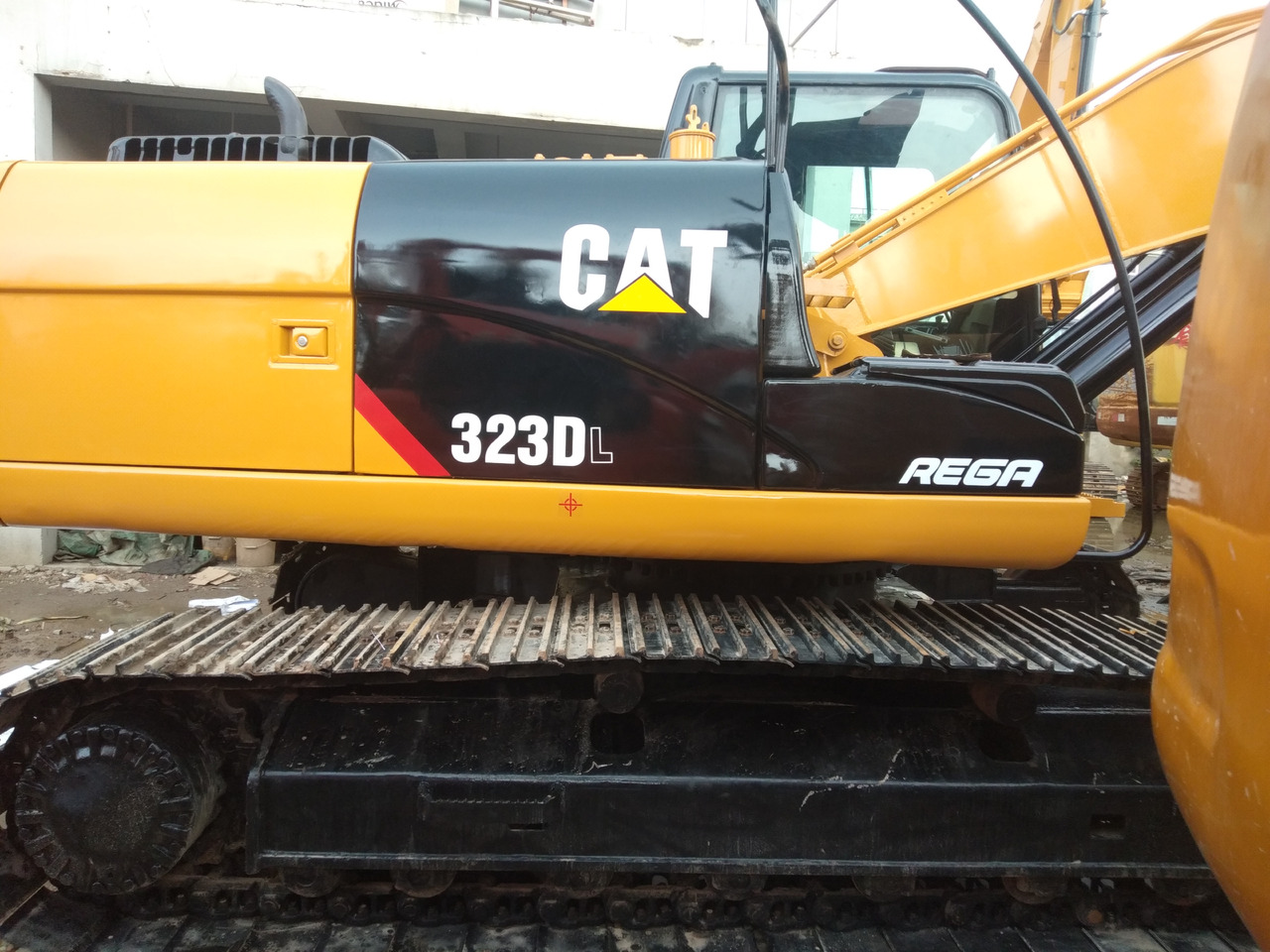 CATERPILLAR 323DL - Верижен багер: снимка 1 CATERPILLAR 323DL - Верижен багер: снимка 1