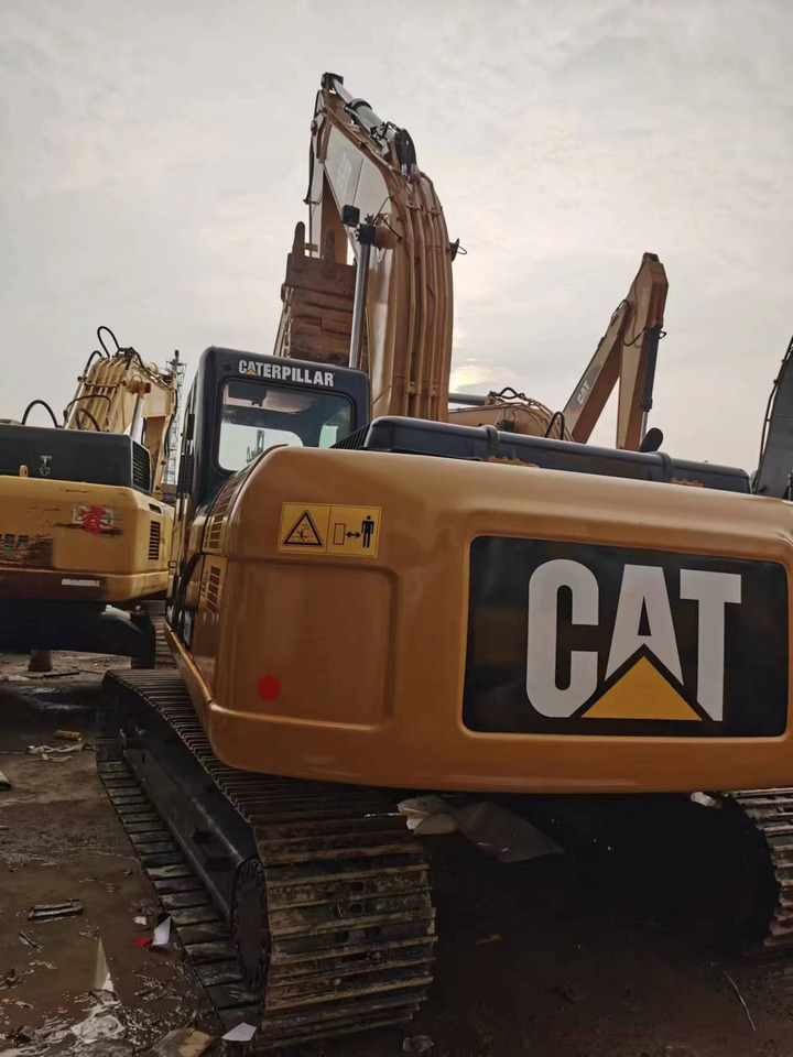 CATERPILLAR 323DL - Верижен багер: снимка 2 CATERPILLAR 323DL - Верижен багер: снимка 2