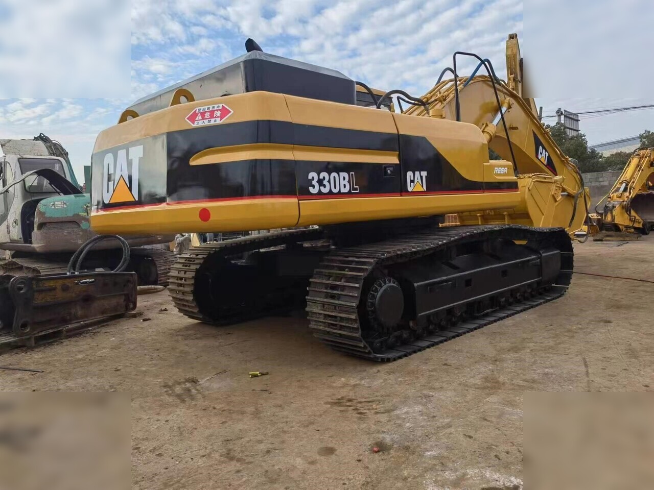 CATERPILLAR 330BL - Верижен багер: снимка 1 CATERPILLAR 330BL - Верижен багер: снимка 1