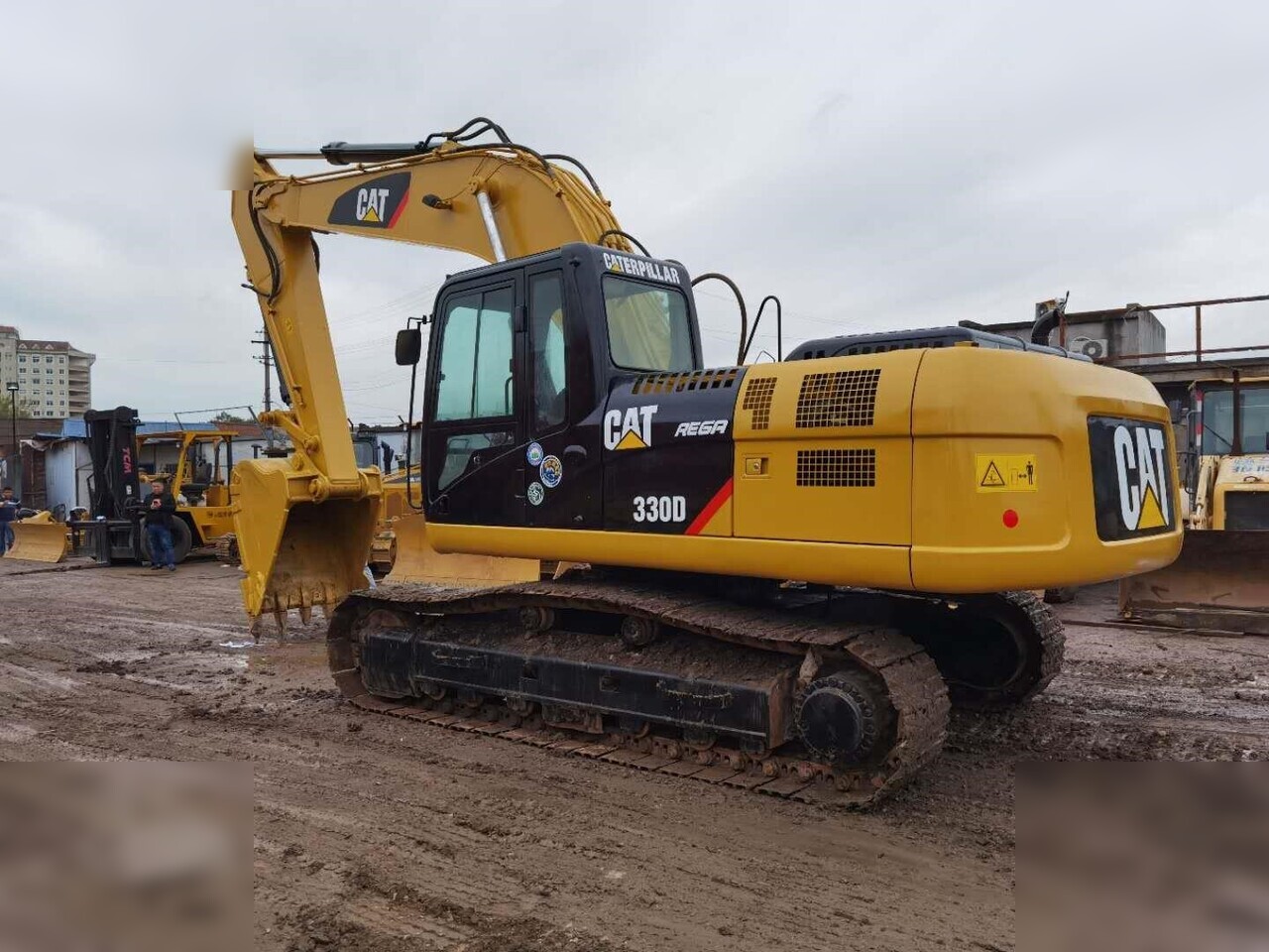 CATERPILLAR 330D - Верижен багер: снимка 1 CATERPILLAR 330D - Верижен багер: снимка 1