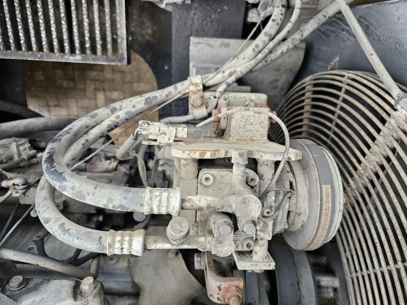 Верижен багер Hitachi EX800H-5: снимка 16 Верижен багер Hitachi EX800H-5: снимка 16