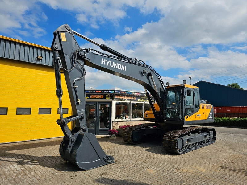 Hyundai R215L - Верижен багер: снимка 2 Hyundai R215L - Верижен багер: снимка 2