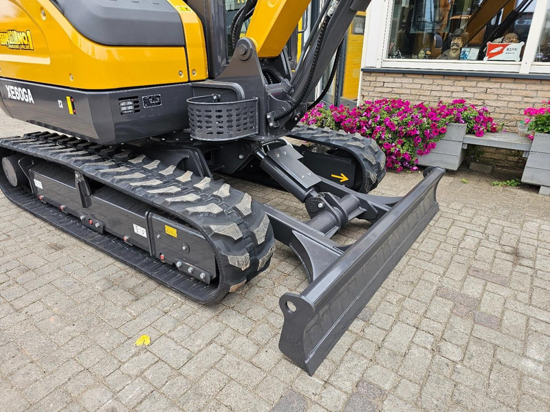 Нови Мини багер XCMG XE60GA: снимка 15 Нови Мини багер XCMG XE60GA: снимка 15