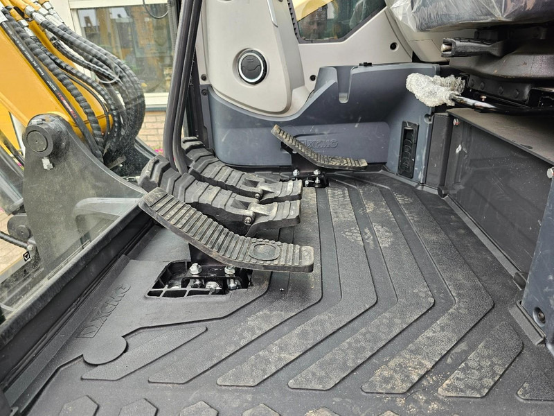 Нови Мини багер XCMG XE60GA: снимка 14 Нови Мини багер XCMG XE60GA: снимка 14