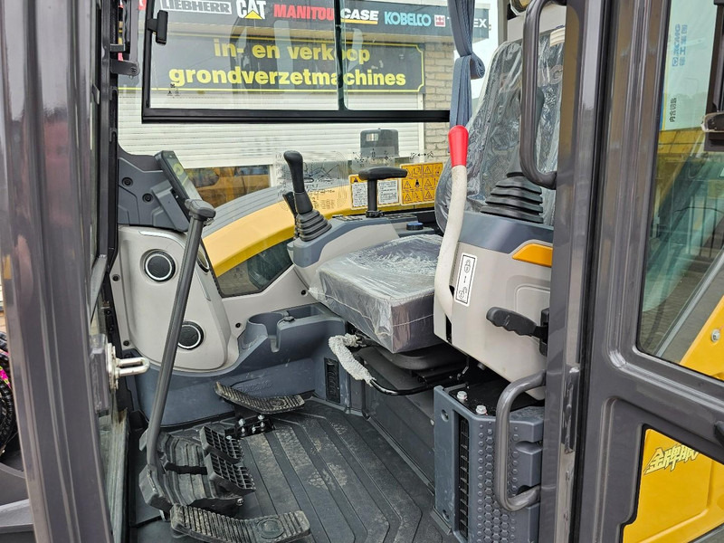 Нови Мини багер XCMG XE60GA: снимка 11 Нови Мини багер XCMG XE60GA: снимка 11