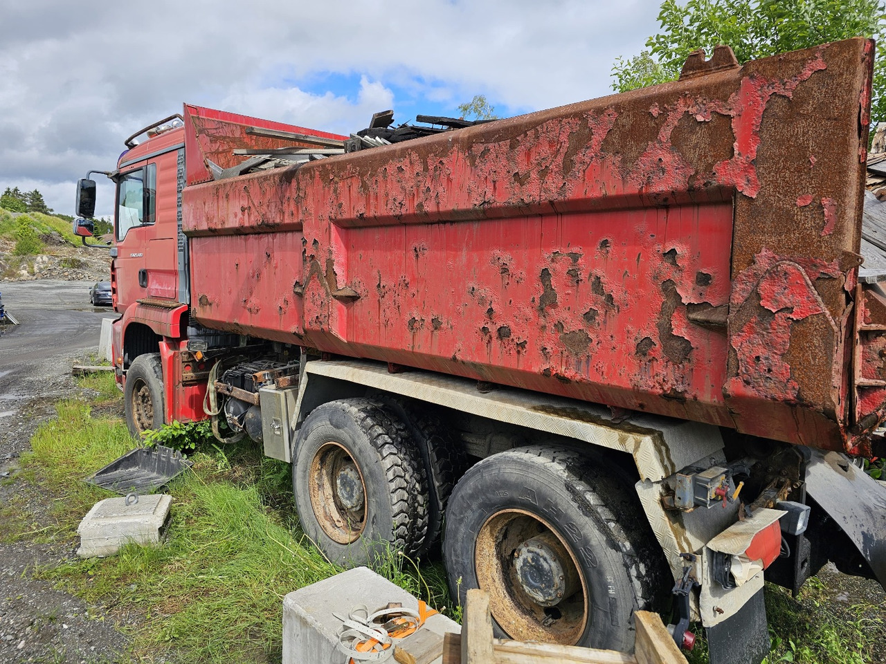 MAN TGA 26.480 6x4 Manual Full Steel - Самосвал камион: снимка 2 MAN TGA 26.480 6x4 Manual Full Steel - Самосвал камион: снимка 2