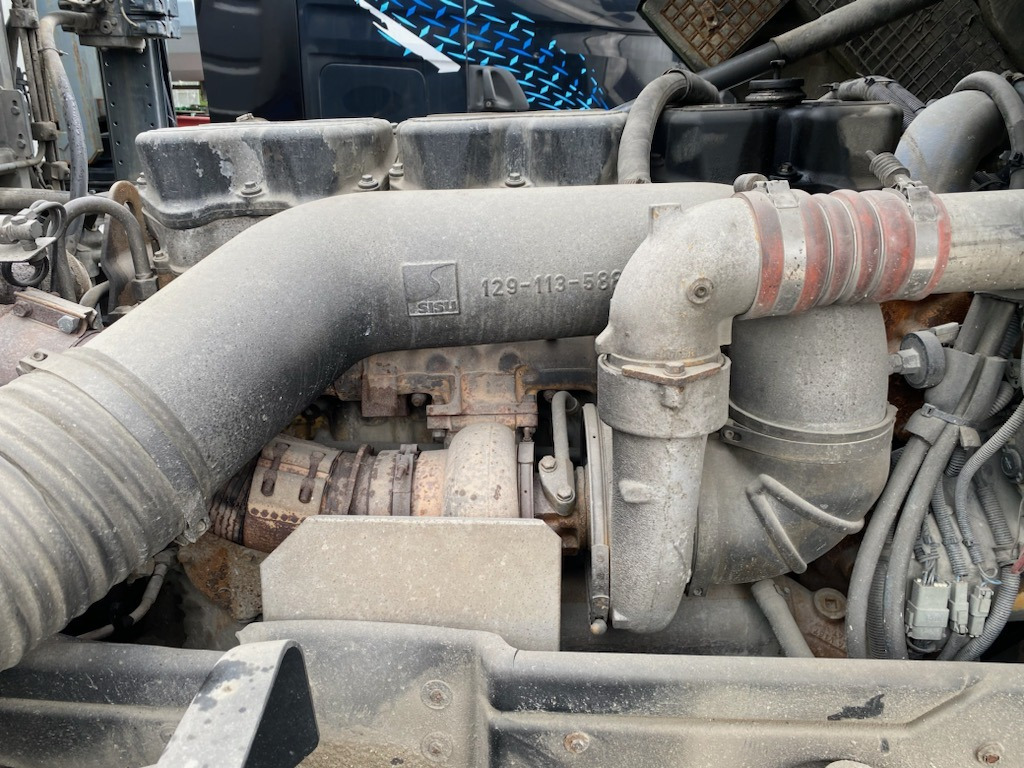 Самосвал камион Sisu E18 630: снимка 9 Самосвал камион Sisu E18 630: снимка 9