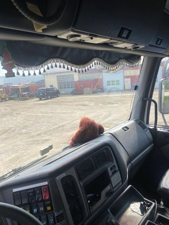 Самосвал камион Sisu E18 630: снимка 10 Самосвал камион Sisu E18 630: снимка 10