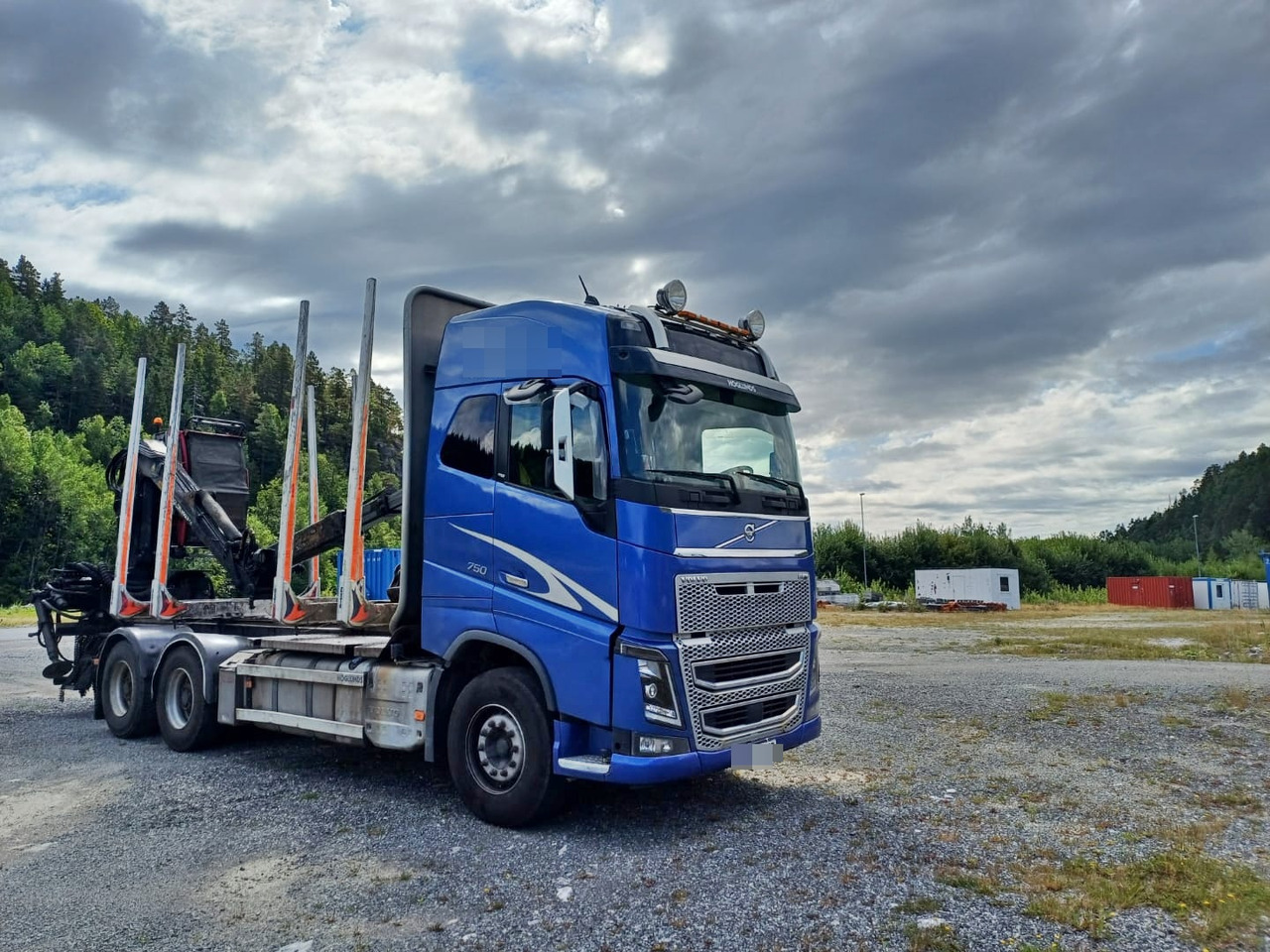 Volvo FH16 750 - Камион за дърва, Камион с кран: снимка 2 Volvo FH16 750 - Камион за дърва, Камион с кран: снимка 2