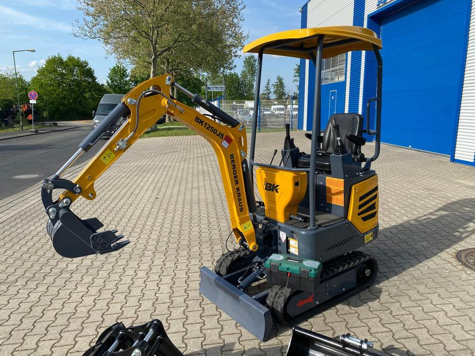 Minibagger BK1250JS + Zubehör *INKL.19% MWST*KUBOTA*BERGER KRAUS*JOYSTICK*SOFORT!* - Мини багер: снимка 4 Minibagger BK1250JS + Zubehör *INKL.19% MWST*KUBOTA*BERGER KRAUS*JOYSTICK*SOFORT!* - Мини багер: снимка 4