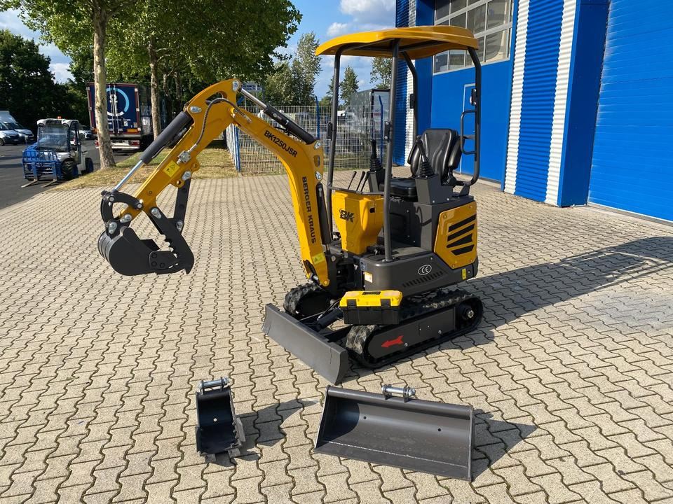 Minibagger BK1250JSR inkl. Schaufelpaket *INKL.19% MWST*BERGER KRAUS*KUBOTA* VERSTELLFAHRWERK*SOFORT!* - Мини багер: снимка 1 Minibagger BK1250JSR inkl. Schaufelpaket *INKL.19% MWST*BERGER KRAUS*KUBOTA* VERSTELLFAHRWERK*SOFORT!* - Мини багер: снимка 1