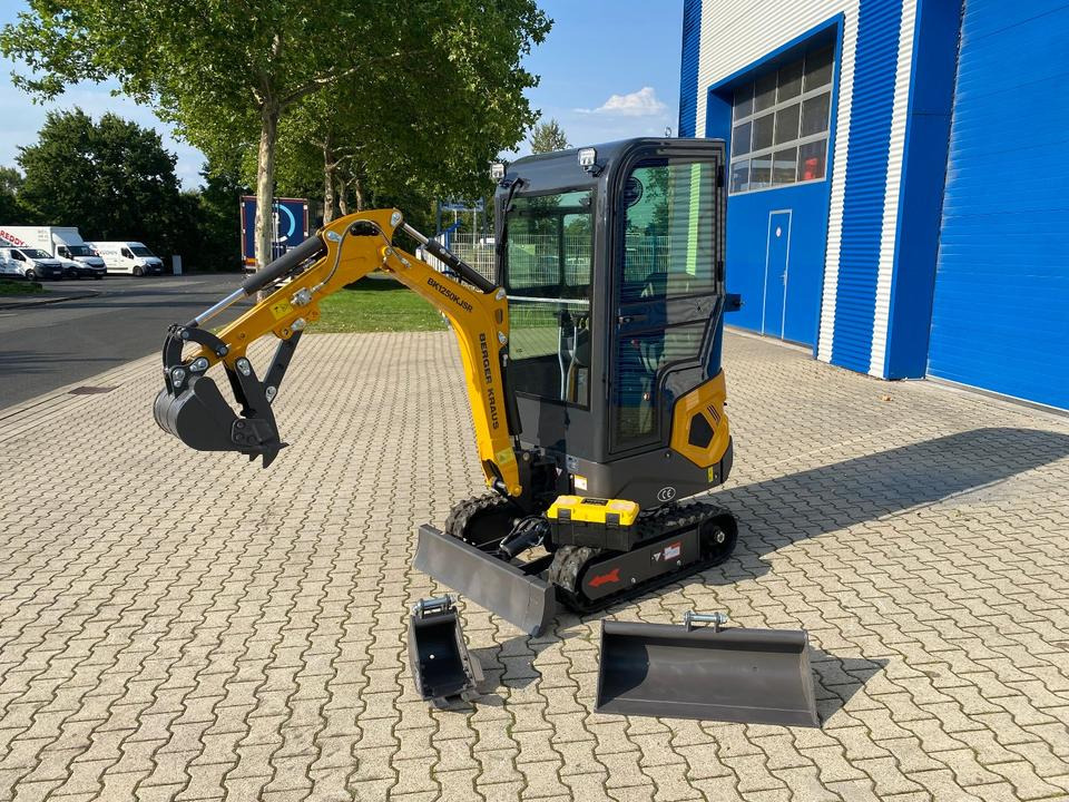 Minibagger BK1250KJSR inkl. Schaufelpaket *INKL.19% MWST*BERGER KRAUS*KUBOTA*VERSTELLFAHRWERK *SOFORT!* - Мини багер: снимка 1 Minibagger BK1250KJSR inkl. Schaufelpaket *INKL.19% MWST*BERGER KRAUS*KUBOTA*VERSTELLFAHRWERK *SOFORT!* - Мини багер: снимка 1