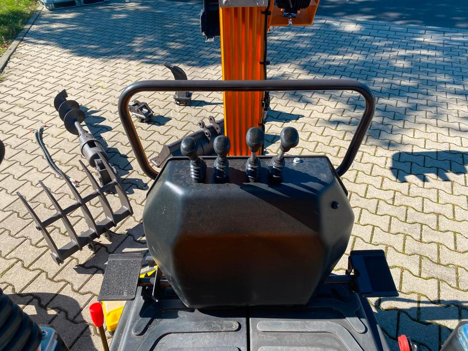 Мини багер Minibagger BK1300JSR + Zubehörpaket *INKL.19% MWST*BERGER KRAUS*KUBOTA*JOYSTICK*SCHENKWARM*SOFORT!*: снимка 8