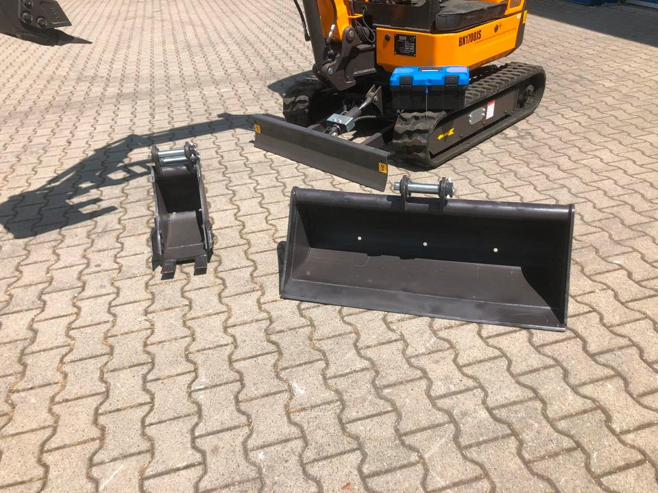 Minibagger BK1700JS + Schaufelpaket *INKL.19% MWST*BERGER KRAUS*KUBOTA*JOYST*SOFORT! - Мини багер: снимка 3 Minibagger BK1700JS + Schaufelpaket *INKL.19% MWST*BERGER KRAUS*KUBOTA*JOYST*SOFORT! - Мини багер: снимка 3