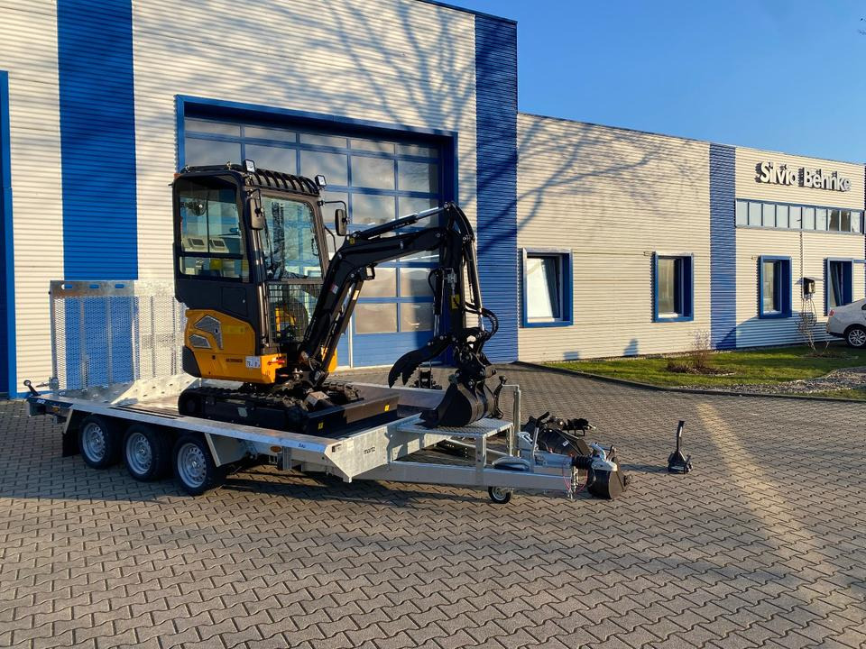 Minibagger BK2000NKSR + Tieflader + Zubehör *INKL.19% MWST*BERGER KRAUS*KUBOTA* KLIMA*SCHWENKARM*VERSTELLFAHRWERK* - Мини багер: снимка 4 Minibagger BK2000NKSR + Tieflader + Zubehör *INKL.19% MWST*BERGER KRAUS*KUBOTA* KLIMA*SCHWENKARM*VERSTELLFAHRWERK* - Мини багер: снимка 4