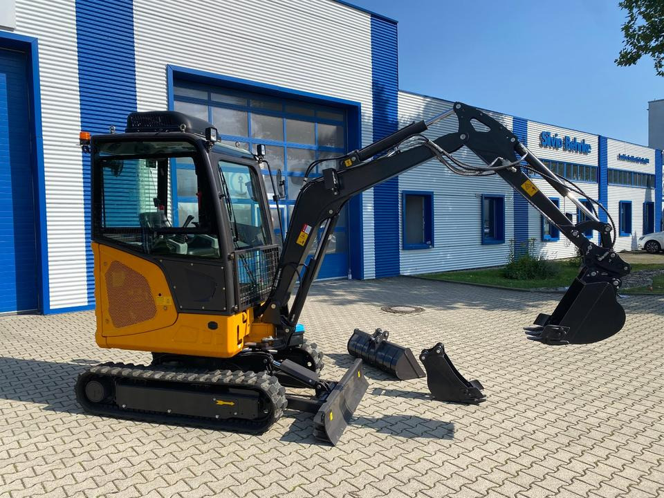 Minibagger BK2800ASR inkl. Schaufelpaket *INKL.19% MWST*BERGER KRAUS*KUBOTA*SCHWENKARM* VERSTELLFAHRWERK*KLIMA* - Мини багер: снимка 4 Minibagger BK2800ASR inkl. Schaufelpaket *INKL.19% MWST*BERGER KRAUS*KUBOTA*SCHWENKARM* VERSTELLFAHRWERK*KLIMA* - Мини багер: снимка 4