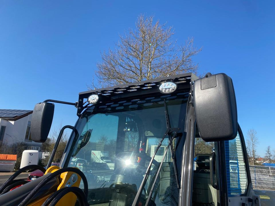 Компактен товарач Radlader/Hoflader BK810 inkl. Tieflader und Gabel/Schaufelpaket *INKL.19% MWST*BERGER KRAUS* KUBOTA*EURO*CE*: снимка 18