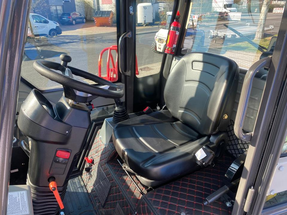 Компактен товарач Radlader/Hoflader BK810 inkl. Tieflader und Gabel/Schaufelpaket *INKL.19% MWST*BERGER KRAUS* KUBOTA*EURO*CE*: снимка 8