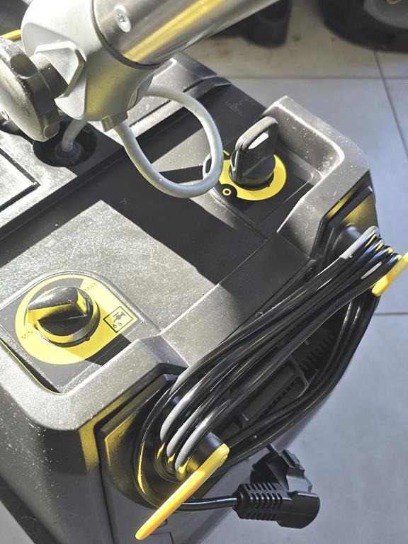 Подопочистваща машина KARCHER BD 38/12 C: снимка 8