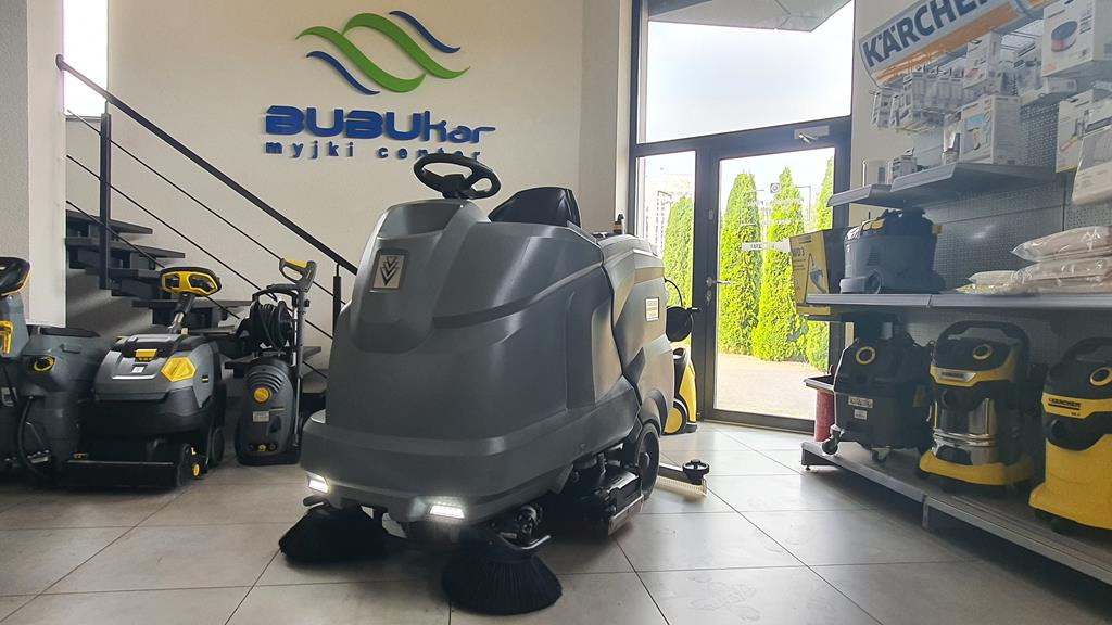 KÄRCHER Szorowarka Zamiatarka KARCHER B200 R Dose SB Serwis GWARANCJA 2019 YEAR - Подопочистваща машина: снимка 2 KÄRCHER Szorowarka Zamiatarka KARCHER B200 R Dose SB Serwis GWARANCJA 2019 YEAR - Подопочистваща машина: снимка 2