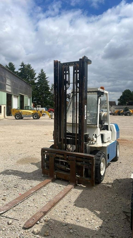 Hyster H 4.00 XL-5 - Дизелов мотокар: снимка 1 Hyster H 4.00 XL-5 - Дизелов мотокар: снимка 1