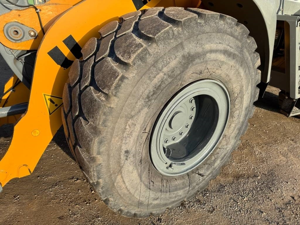 Колесен товарач Liebherr L 550: снимка 9 Колесен товарач Liebherr L 550: снимка 9